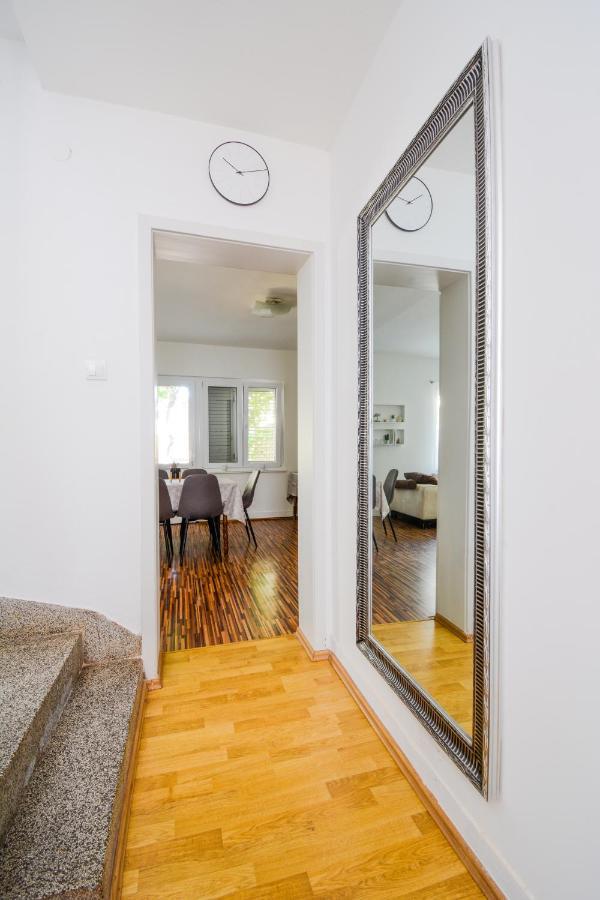 Apartment Guest House Leo Zadar Eksteriør bilde