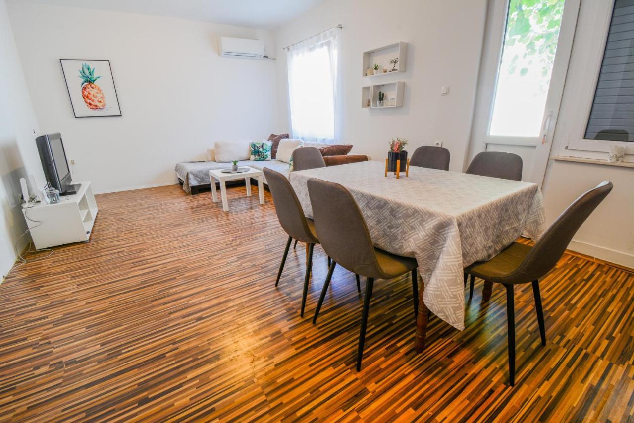 Apartment Guest House Leo Zadar Eksteriør bilde